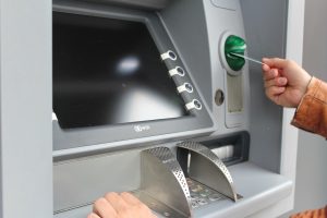 Mehr als nur Geld abheben und einzahlen – Neue Aufgaben für den Geldautomaten